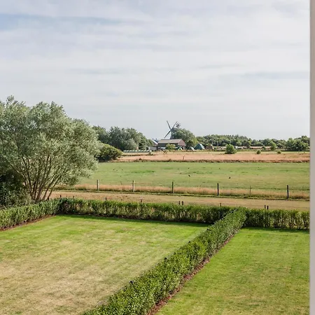 Utblick Feriehus Borgsum